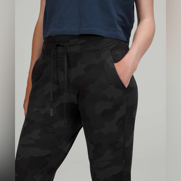 Lululemon Ready to Rulu Jogger Crop US4 - Picture 2 of 11